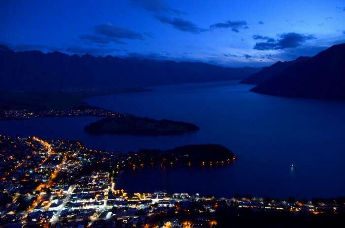 Gorgeous skyline view of Queenstown in the night