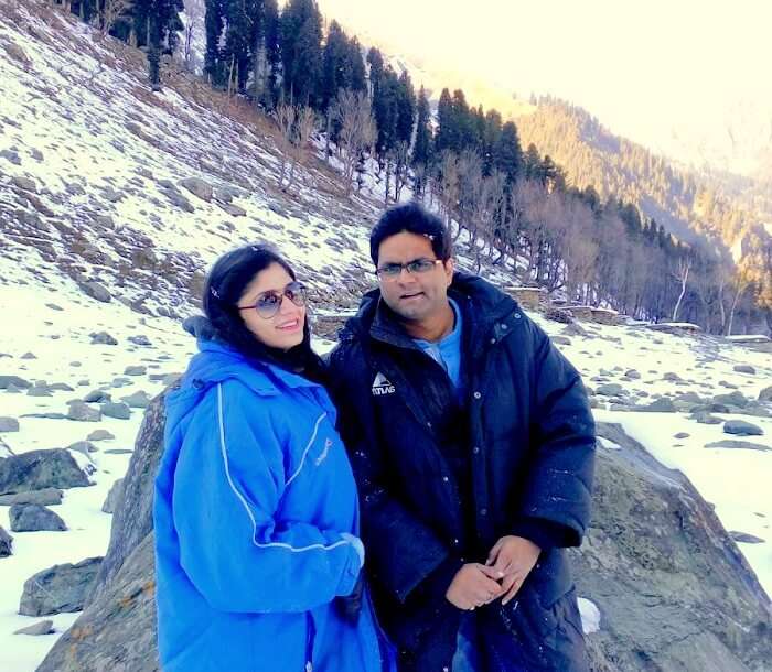 Rachit and his wife in Sonmarg