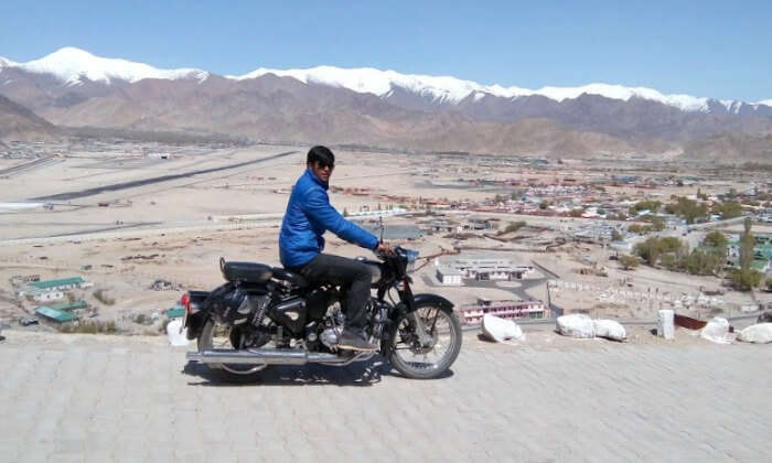 ladakh bike trip organizers