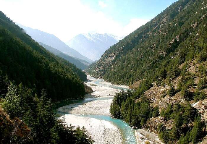 Khirsu in Uttarakhand is one of the best and most romantic hidden places in Himalayas