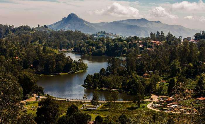 Kodaikanal in Tamil Nadu is one of the popular honeymoon places in South India