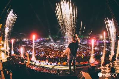 The Goa Sunburn 2015 is a blast to behold this year