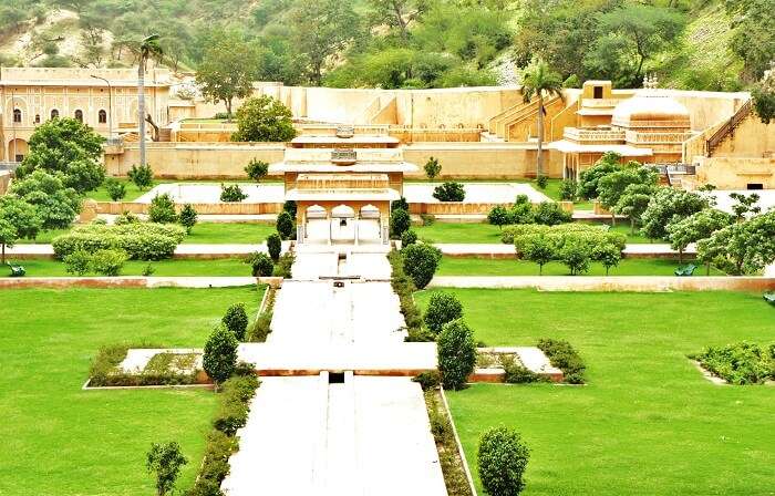 The garden of Rani Sisodia in Jaipur