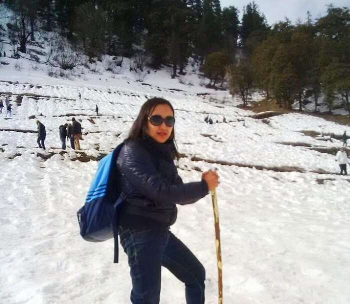 Trekking in the snow in Manali