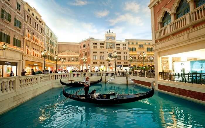 A romantic gondola ride in the/venetian Macao can set the mood right