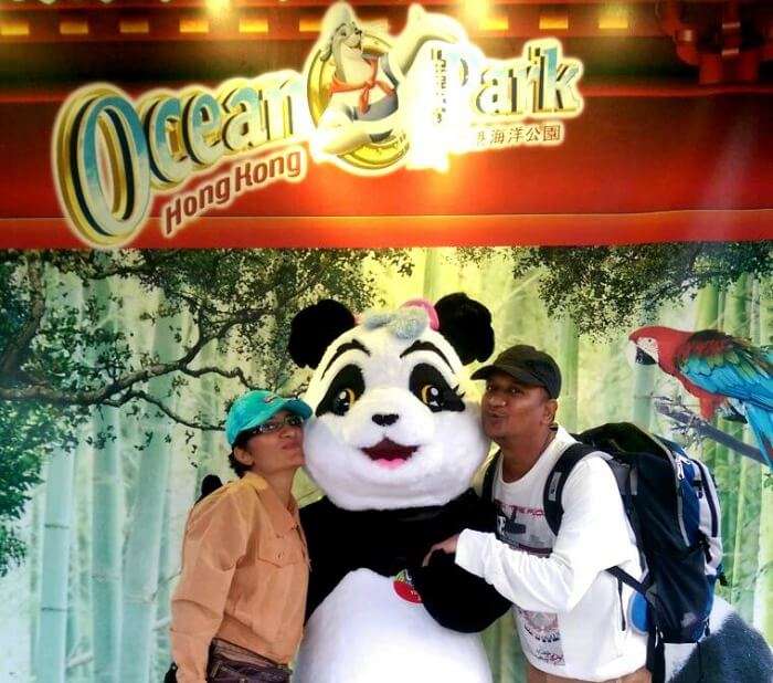 Befriending pandas and funny selfies in Hong Kong Ocean Park