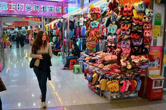 A girl enjoying the underground shopping centre in Zhuhai