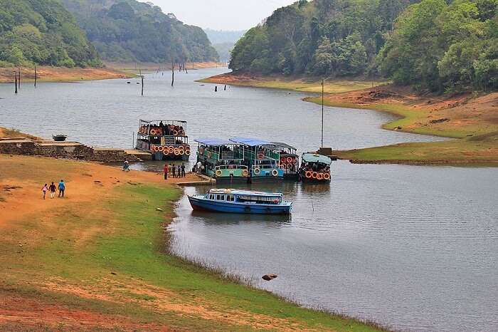Tourists boarding ferries at the Periyar Lake