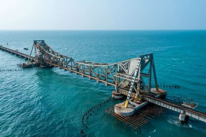 A train passing over the Annai Indira Gandhi Road Bridge in Rameshwaram