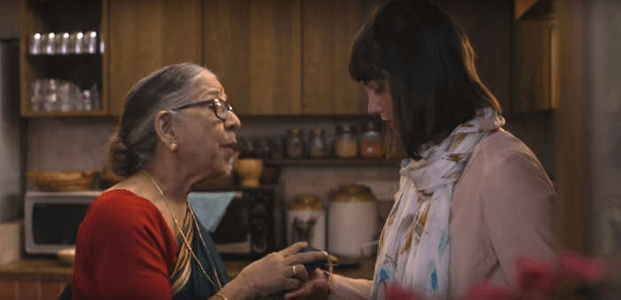 Anandi exchanges gifts with Helen of British Airways