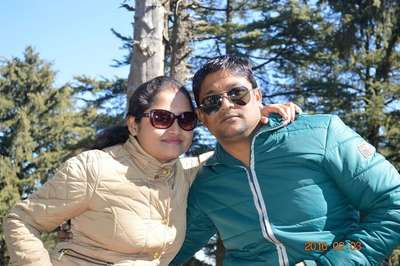 Madhumita and her husband sightseeing in Manali
