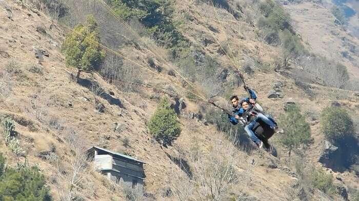 Madhumita doing Paragliding in Solang Valley