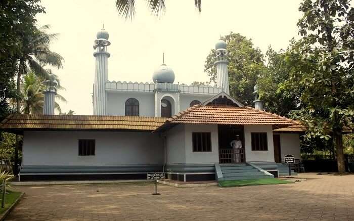 Juma Masjid is one of the oldest mosques in Kerala