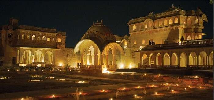 The glorious havelis of Ranvas look mesmerising at night