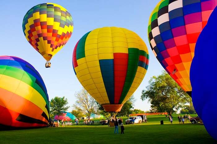 go on a hot air balloon ride in bangalore with your beloved