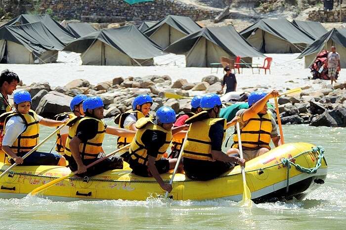 Rafting and camping in Rishikesh facilities available in Uttarakhand