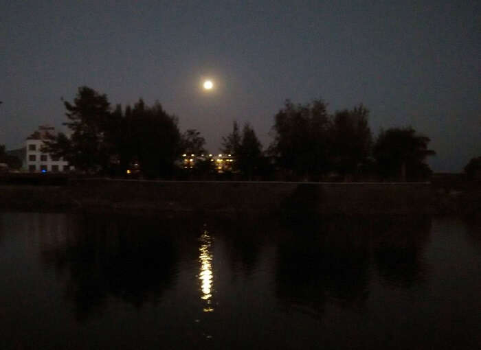 the moon above the satpura lake