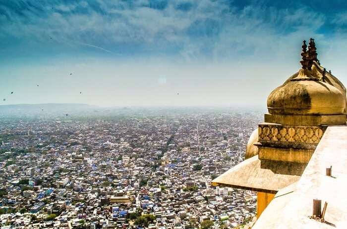 An aerial view of the city and picnic spots near Jaipur from one of the city forts