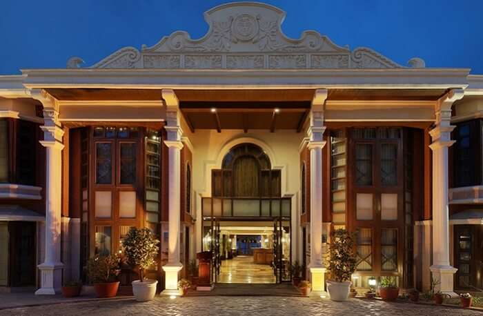 The grand entrance of the Golden Palms that is one of the finest hotels in Mussoorie near Mall Road