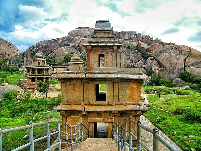 Elaborate ruins and structures erected at Chitradurga Fort - One of the best places to see in Karnataka