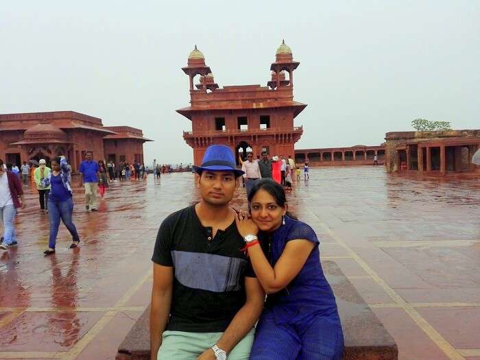 Vineet and his wife at Fatehpur Sikri