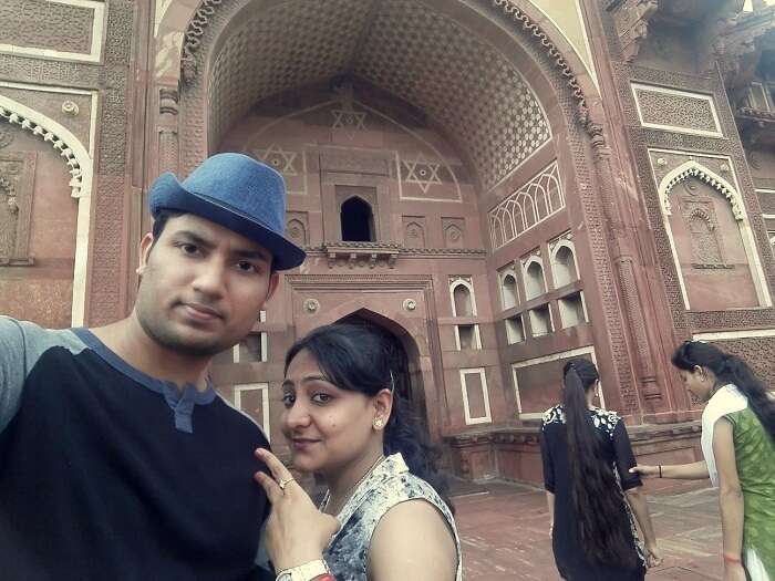 Vineet and his wife at the Agra Fort