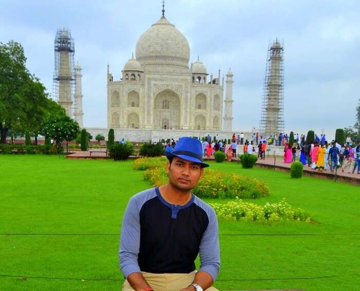 Vineet at Taj Mahal in Agra