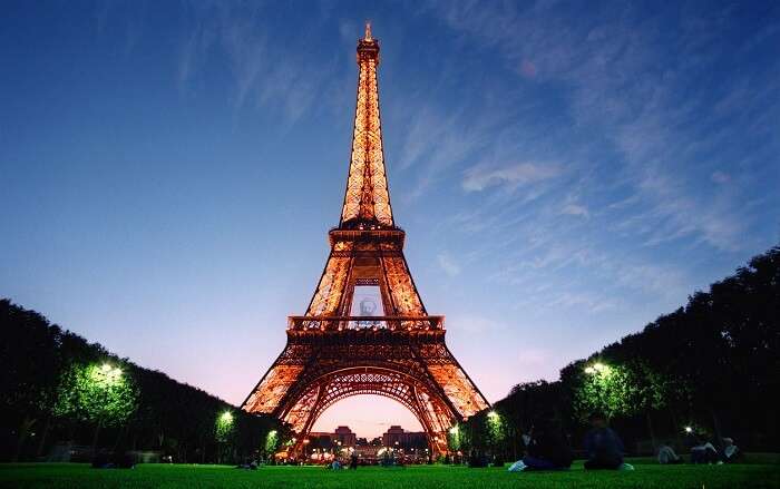 Fajarv: Paris Places To See At Night