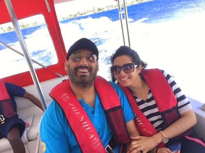 Angad and his wife being transferred to their resort in Maldives