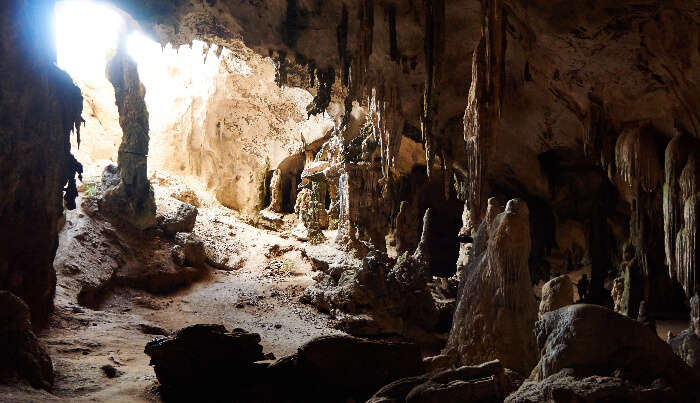 Khao Khanap Nam Caves