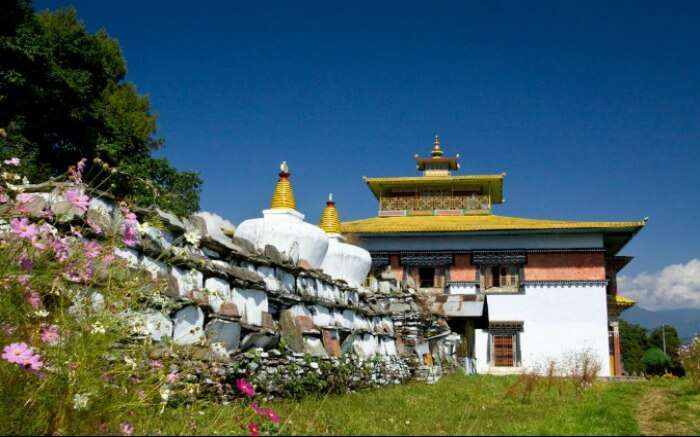 Out of many pelling sightseeing places, Tashiding Monastery has its own charm