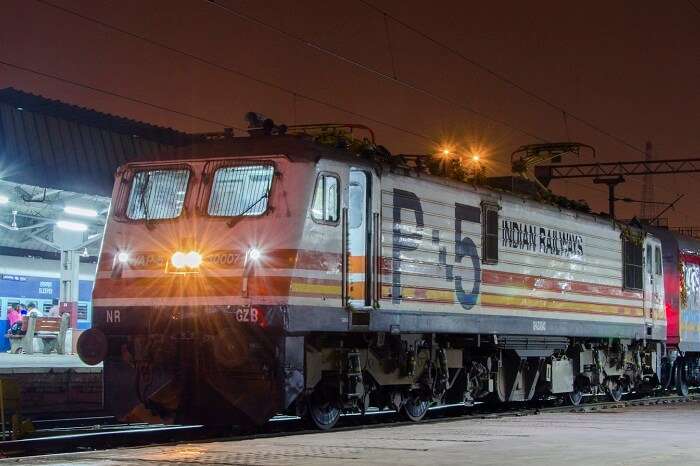 A view of the Gatiman Express standing at the railway station