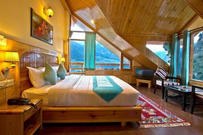 A cosy resort in Manali