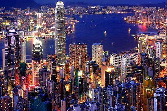 A view of the skyline and the best luxury hotels in Hong Kong