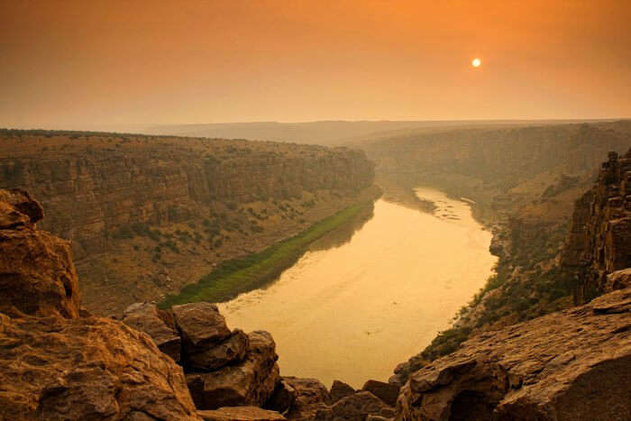 The awesome view of the Gandikota gorge from atop its boulders during sunset