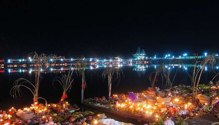 A beautiful snap of the ghats at night on the occasion of Chhath Puja