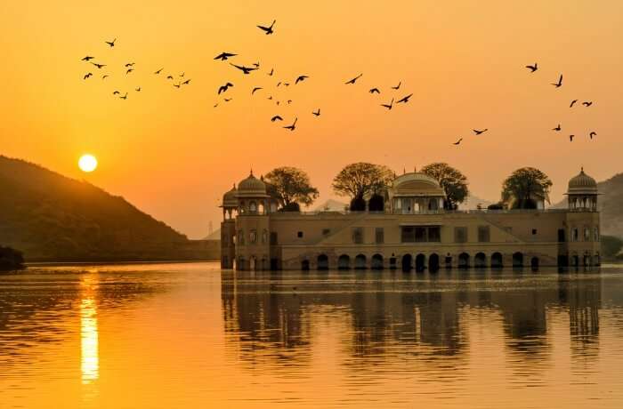 Jal Mahal at sunrise 