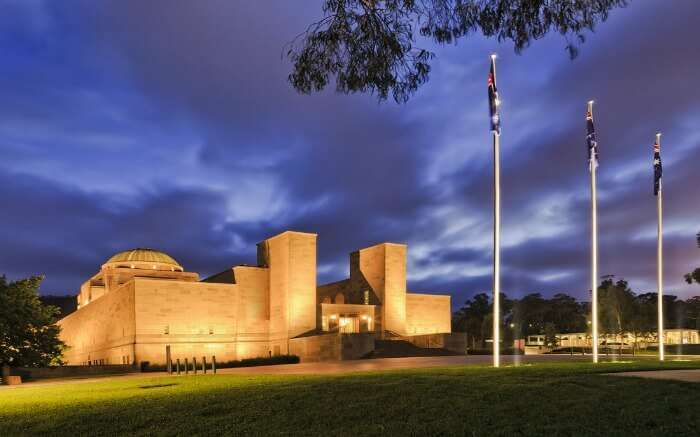 Australian National War Memorial at night 