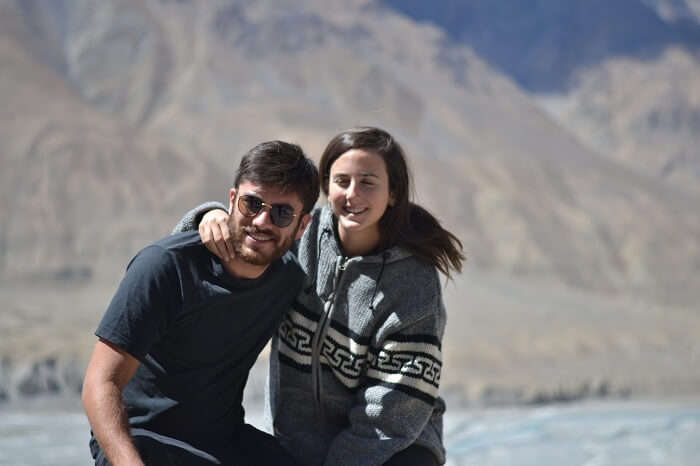 Couple in the valleys of Kaza