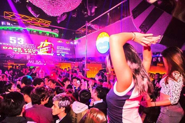 magnum nightclub