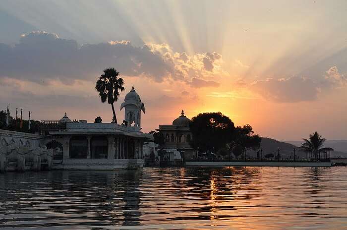 Sunset cruise on Lake PIchola