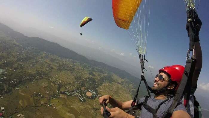 ecstatic in the air- paragliding in bir