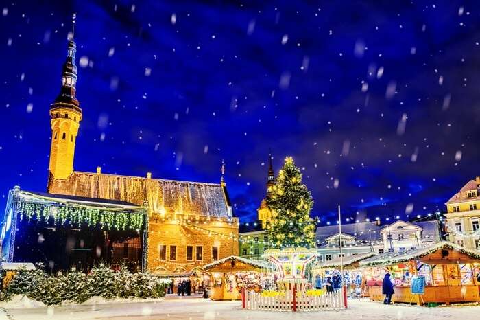 A decorated Christmas market in Tallinn