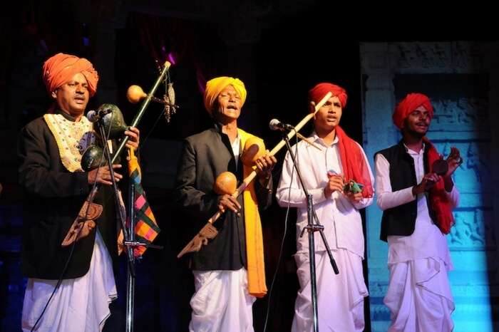 Carnatic vocalists performing at Hampi Utsav