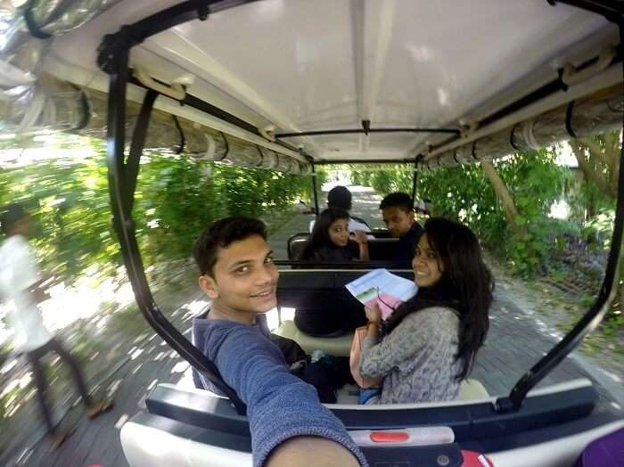 Nisarg and his wife being transferred to the Sun Island Resort in Maldives