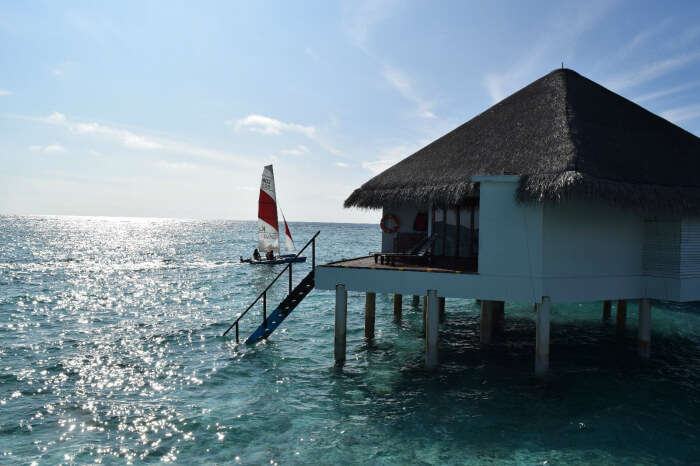kishor & wife move to water bungalow in their resort in maldives