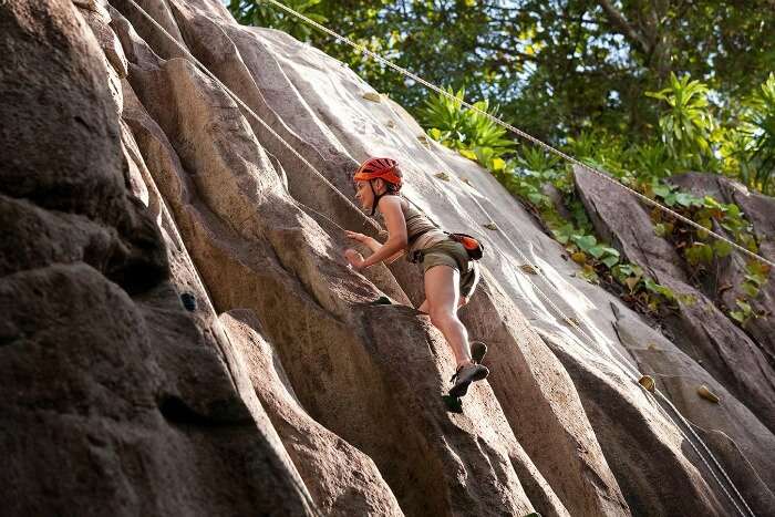 do rock climbing, rappelling, hiking in seychelles
