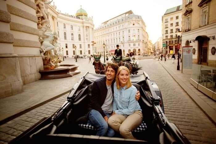 romantic couple in Vienna
