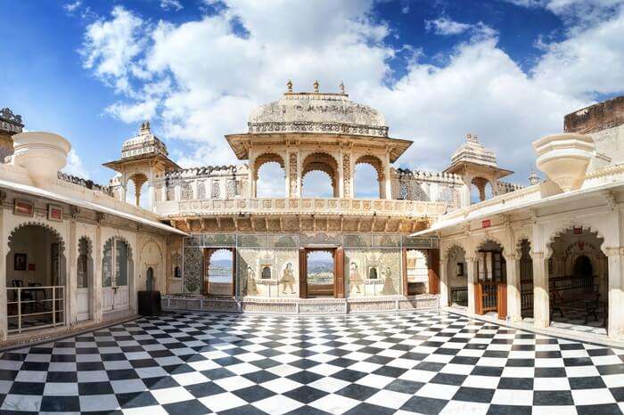  Courtyard of City Palace Museum in Udaipur