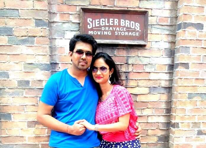 Honeymooners at Universal studio Singapore